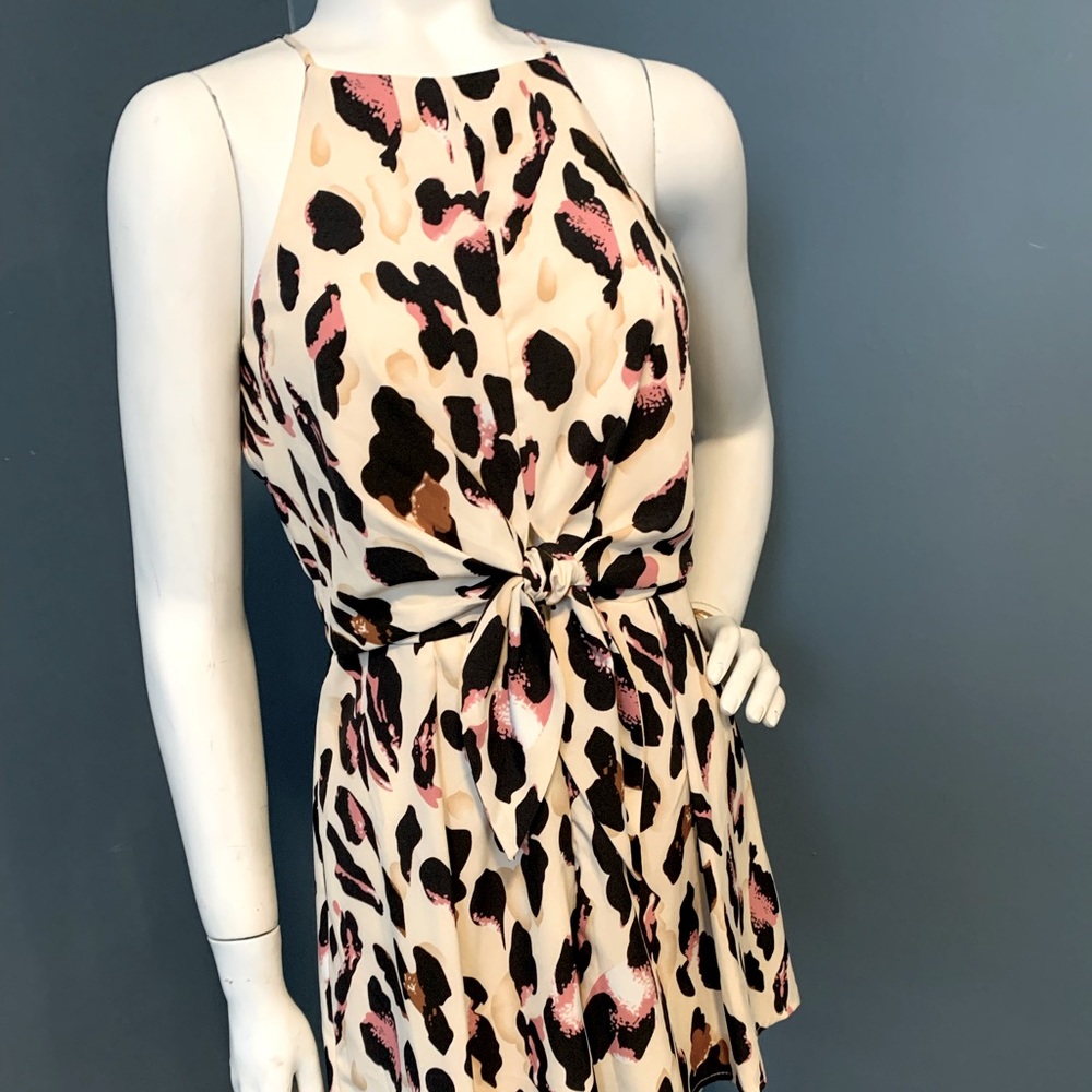 Unique sexy Romper Size S From She + Sky. Like new. Fully lined  (F) 🎁